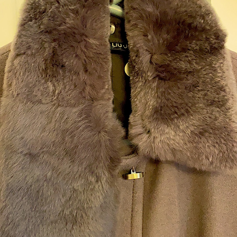 Liu Jo winter trench coat/jacket. Fur neck/collar. Size40 /S great condition